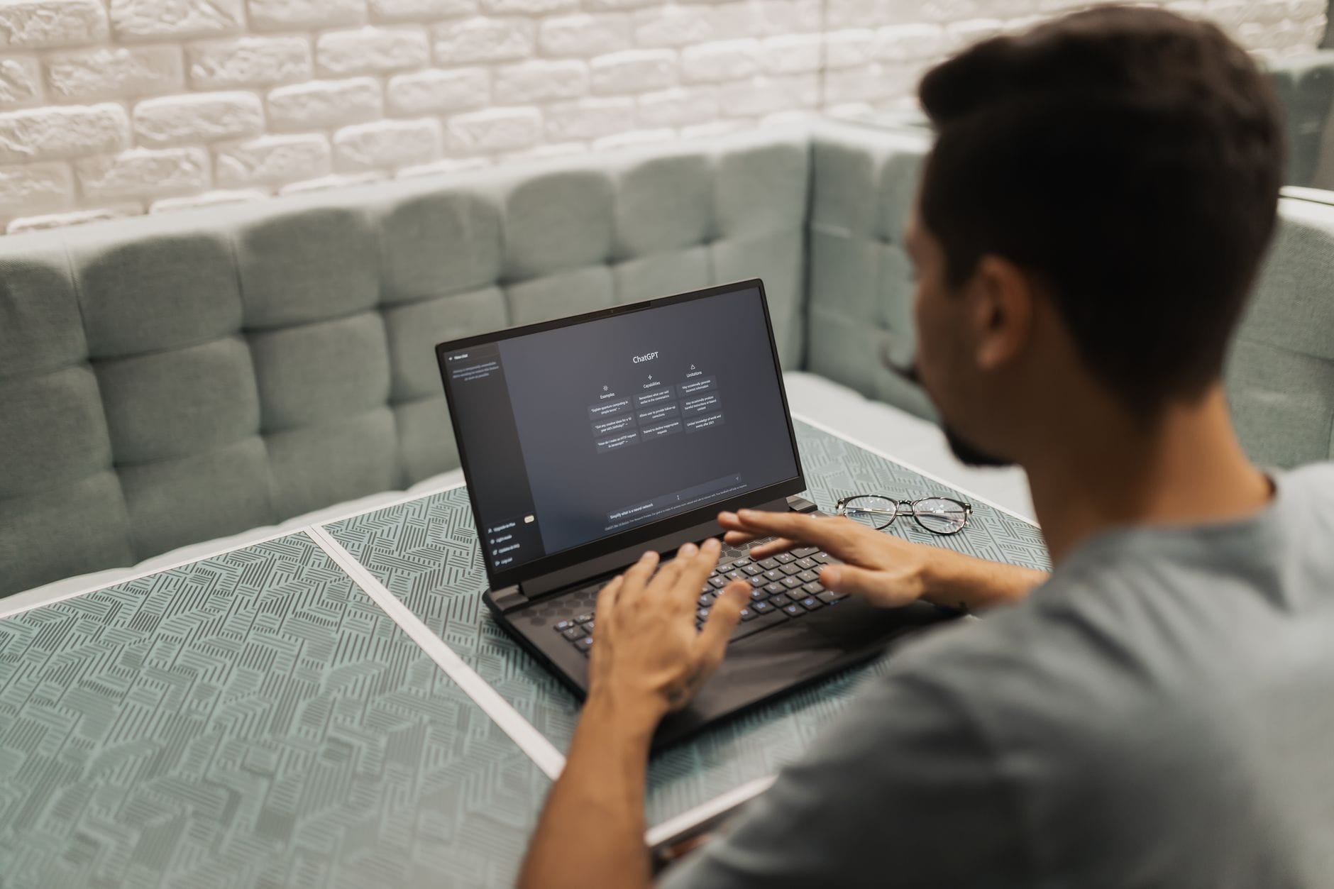 Comment une PME vendéenne peut commencer avec l’IA sans recruter