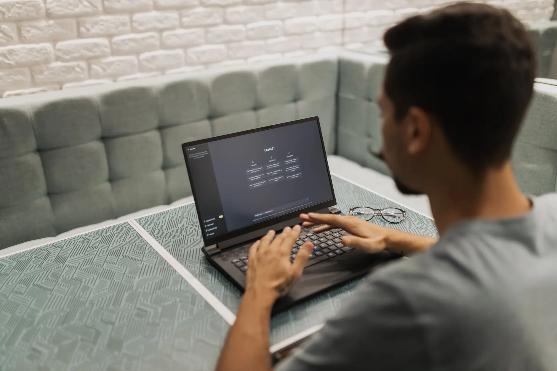 Comment une PME vendéenne peut commencer avec l’IA sans recruter
